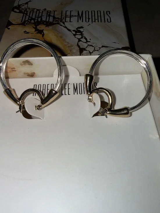 NIB Robert Lee Morris Two-Tone Hoop Earrings - Picture 4 of 10